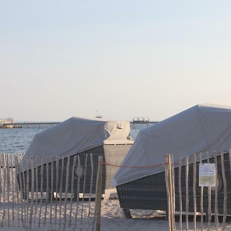 Strandlaeufer Im Kirschgarten Kellenhusen Exterior photo